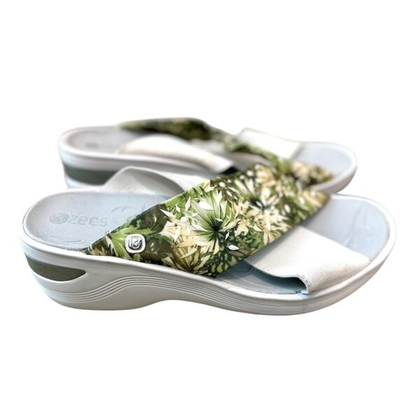 BZEES | Diamond X-Band Slide Sandals Green Floral | Women’s Size 8.5 - Picture 1 of 5